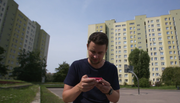 Oldschoolowa konsola i najmniejszy telefon świata