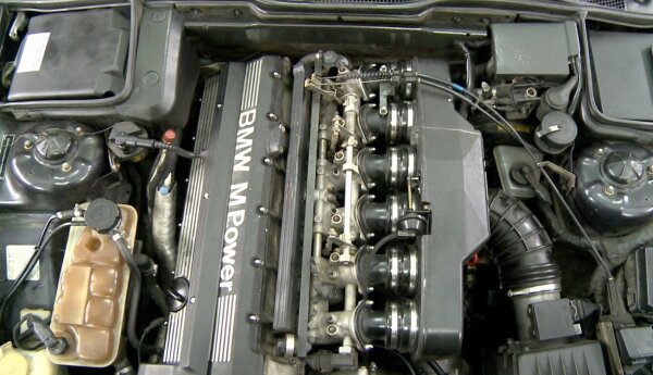 BMW E34 M5 - kosztorys napraw