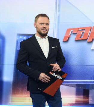 Player kobieta na krancu swiata Player kobieta na krancu swiata